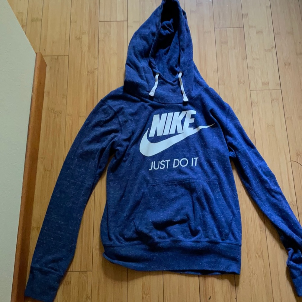 Nike sweatshirt
